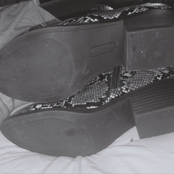 Faux Snake Booties - Picture 5 of 6